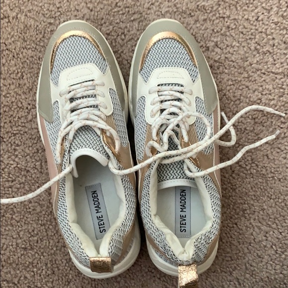 NIB Steve Madden Shirli Sneakers Size 9.5 - Picture 9 of 9